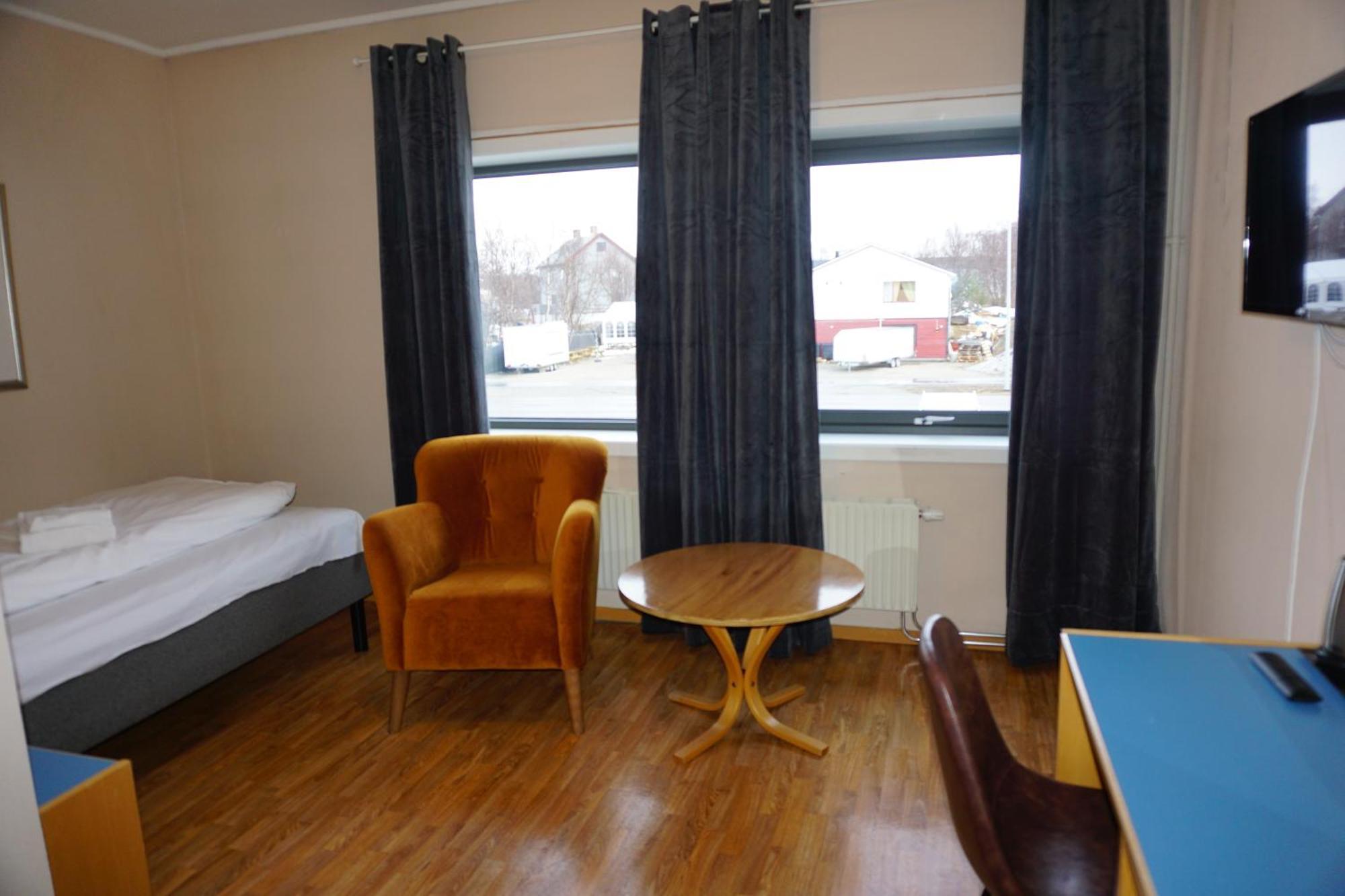 Verdde Hotel Lakselv Bagian luar foto